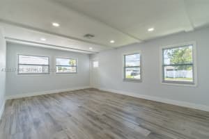 116 85th Ave N, St. Petersburg, FL 33702, - MLS#A12017466