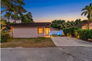 7925 SW 153rd Ct, Miami, FL 33193, - MLS#A12017482