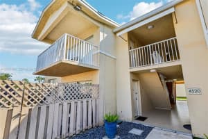RM8F+G8, 4520 NW 79th Ave APT 2D, Doral, FL 33166, - MLS#A12017484