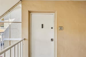 RM8F+G8, 4520 NW 79th Ave APT 2D, Doral, FL 33166, - MLS#A12017484