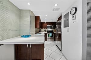 2401 Collins Ave APT 1107, Miami Beach, FL 33140, - MLS#A12017557