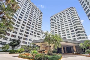 999 Brickell Bay Dr APT 504, Miami, FL 33131, - MLS#A12017578