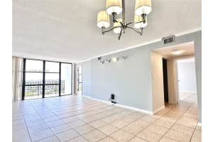 800 Parkview Dr APT 1007, Hallandale Beach, FL 33009, - MLS#A12017616