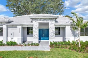 27232 SW 159th Path, Homestead, FL 33031, - MLS#A12017620