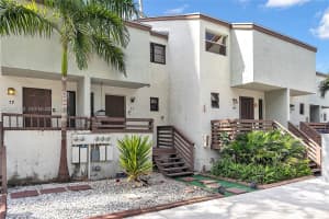 1901 NW S River Dr APT 28C, Miami, FL 33125, - MLS#A12017678
