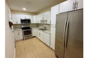 9429 SW 76th St APT W25, Miami, FL 33173, - MLS#A12017883