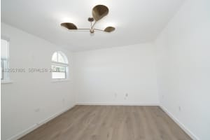 3052 SW 27th Ave APT 102, Miami, FL 33133, - MLS#A12017891