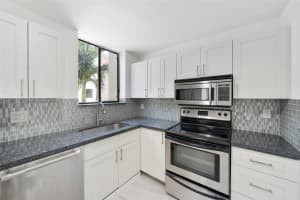 1401 NE 9th St APT 26, Fort Lauderdale, FL 33304, - MLS#A12017941
