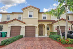 1048 NE 208th St, Miami, FL 33179, - MLS#A12017983