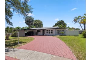 421 S 56th Ter, Hollywood