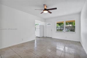 535 NW 18th St b, Fort Lauderdale, FL 33311, - MLS#A12018003