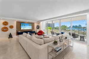 3 Grove Isle Dr C410, Miami, FL 33133, - MLS#A12018103
