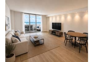 5 Island Ave APT 9B, Miami Beach, FL 33139, - MLS#A12018205