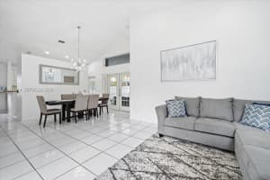 628 Stanton Dr, Weston, FL 33326, - MLS#A12018214
