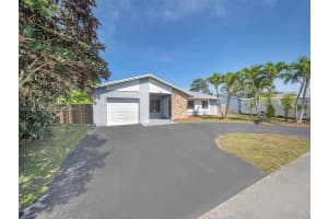 1027 SW 49th Terrace, Margate, FL 33068, - MLS#A12018225