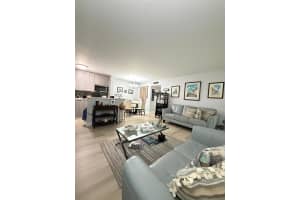 761 NE 199th St APT 102, Miami, FL 33179, - MLS#A12018227