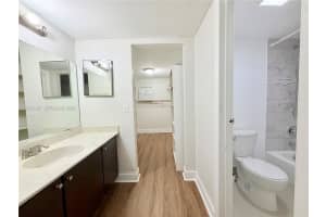 450 Commodore Dr APT 214, Plantation, FL 33325, - MLS#A12018247