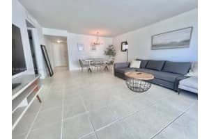 5838 Collins Ave APT 2D, Miami Beach, FL 33140, - MLS#A12018431