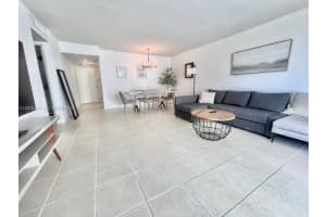 5838 Collins Ave APT 2D, Miami Beach, FL 33140, - MLS#A12018431