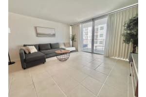 5838 Collins Ave APT 2D, Miami Beach, FL 33140, - MLS#A12018431