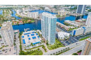 1945 S Ocean Dr 312, Hallandale Beach