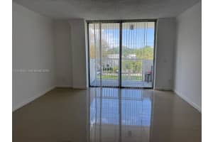 2020 NE 135th St APT 303, North Miami, FL 33181, - MLS#A12018452