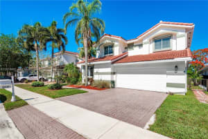1220 W Bel Aire Dr W, Pembroke Pines
