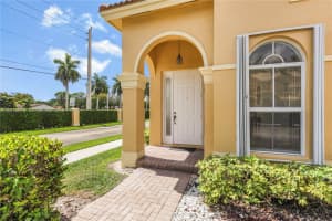 13724 SW 115th Ln, Miami, FL 33186, - MLS#A12018515