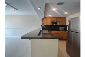 345 Ocean Dr APT 305, Miami Beach, FL 33139, - MLS#A12018516