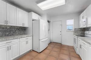 1950 W 54th St APT 406, Hialeah, FL 33012, - MLS#A12018559
