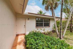 827 NW 87th Ave, Coral Springs, FL 33071, - MLS#A12018586