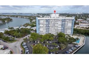 7441 Wayne Ave Apt 14d, Miami Beach, FL 33141, - MLS#A12018626