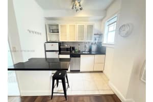 1611 Michigan Ave APT 4, Miami Beach, FL 33139, - MLS#A12018692