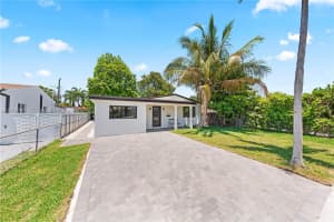 7515 Sw 32nd St, Miami