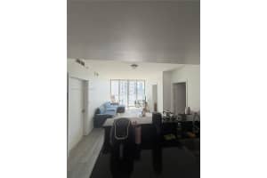 Vizcayne, 244 Biscayne Blvd APT 1910, Miami, FL 33132, - MLS#A12018797