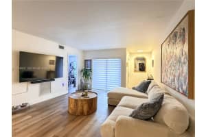 6517 SW 116th Pl APT D, Miami, FL 33173, - MLS#A12018831