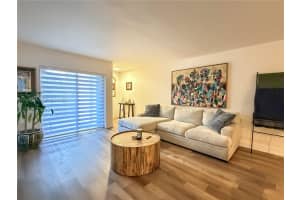 6517 SW 116th Pl APT D, Miami, FL 33173, - MLS#A12018831