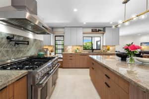 8922 SW 10th Terrace, Miami, FL 33174, - MLS#A12018833