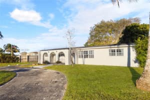 3017 Bahama Dr, Miramar, FL 33023, - MLS#A12018834