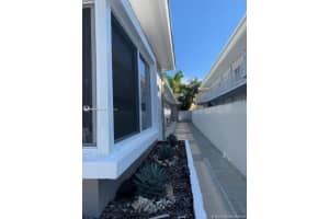 7921 Abbott Ave #4, Miami Beach, FL 33141, - MLS#A12018859