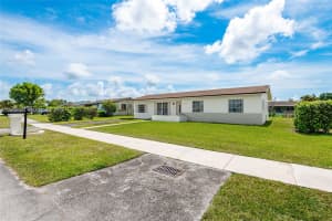 14405 SW 105th Ct, Miami, FL 33176, - MLS#A12018903