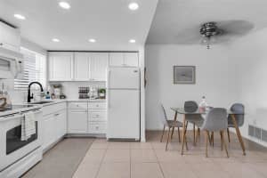 1720 Jefferson St APT 306, Hollywood, FL 33020, - MLS#A12018914
