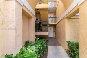 5721 Riverside Dr, Coral Springs, FL 33067, - MLS#A12018929