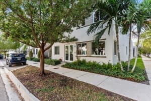 6680 NW 102nd Path, Doral, FL 33178, - MLS#A12019031