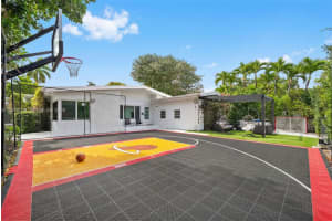 3758 Prairie Ave, Miami Beach, FL 33140, - MLS#A12019128
