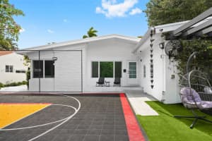 3758 Prairie Ave, Miami Beach, FL 33140, - MLS#A12019128