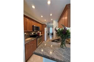 724 NW 170th Terrace, Pembroke Pines, FL 33028, - MLS#A12019146