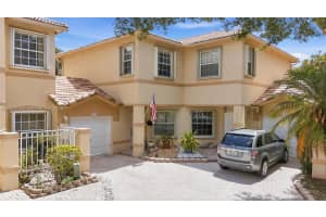 724 NW 170th Terrace, Pembroke Pines, FL 33028, - MLS#A12019146