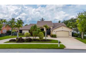 19831 Nw 4th St, Pembroke Pines