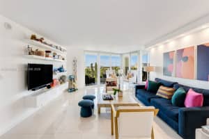 1000 NE Quayside Terrace APT 901, Miami, FL 33138, - MLS#A12019208